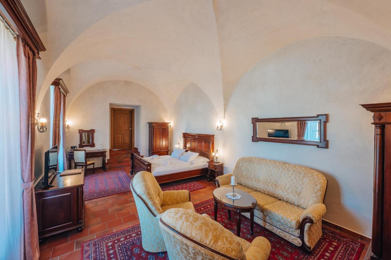 Hotel Zamek Hradek U Susice Extérieur photo