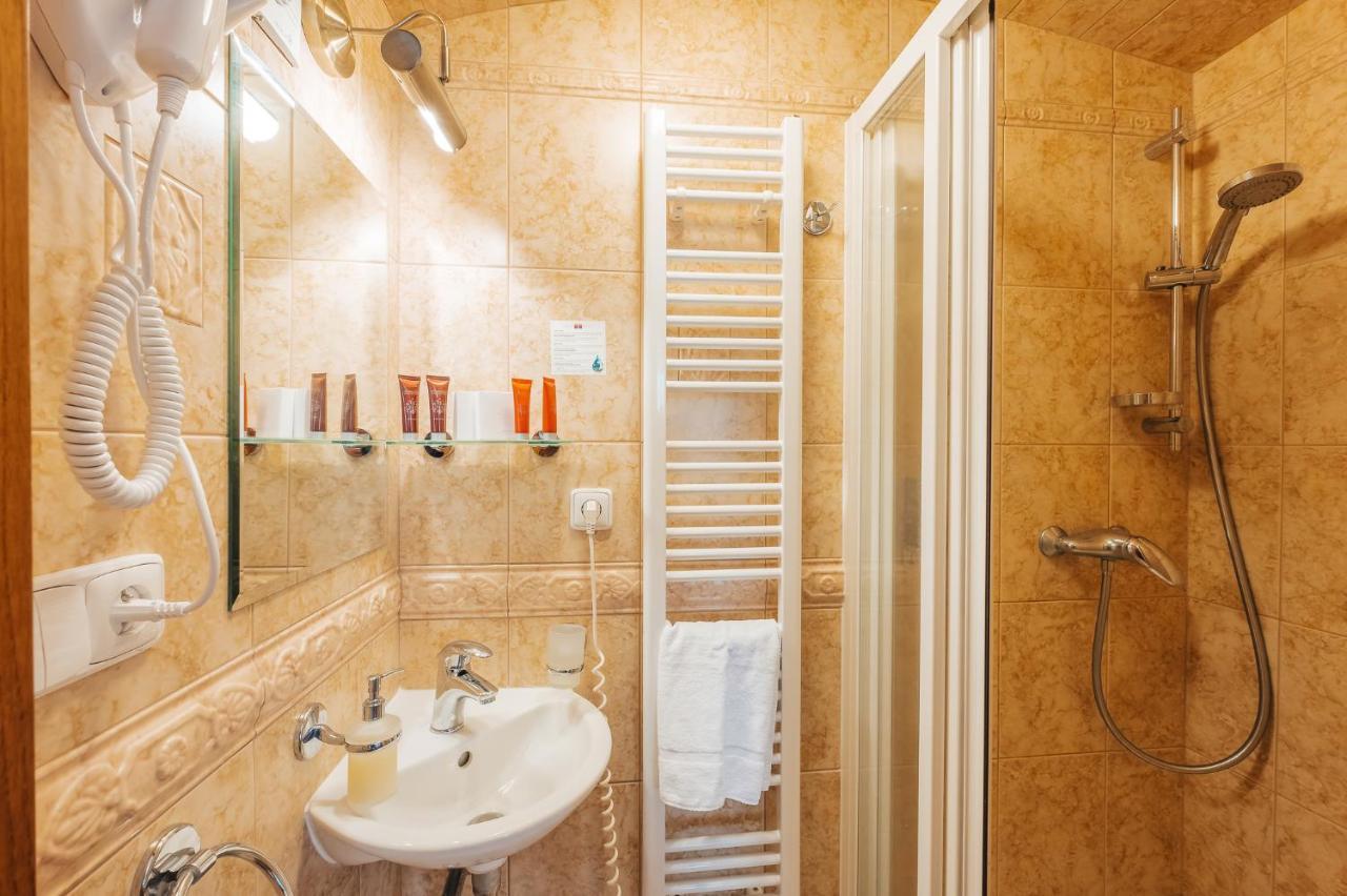 Hotel Zamek Hradek U Susice Extérieur photo